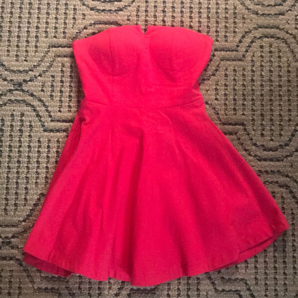 Fuchsia strapless dress